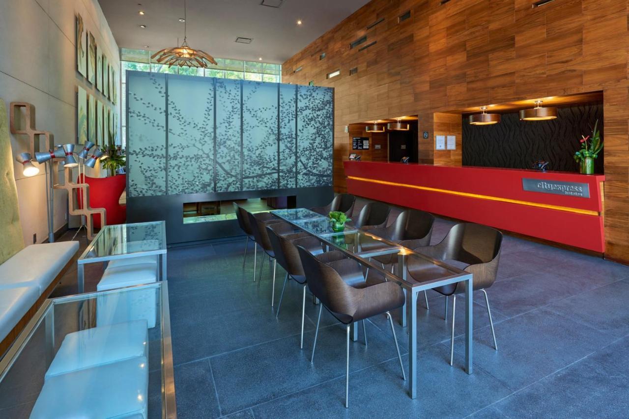 City Express Plus By Marriott Reforma El Angel Mexico City Exterior photo